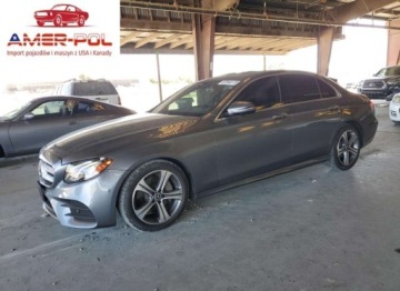 Mercedes Klasa E W213 2020 Mercedes-Benz Klasa E 350 2020 2.0l 2.0 Benzyna 255KM