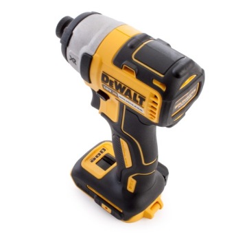 Комбо-набор из шуруповерта + ударной дрели 18 В XR 2x5 Ач DeWalt DCK266P2-QW