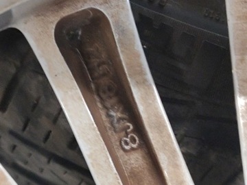 BMW 3 F30 ACTIVE HYBRID 3.0 USA 2013 ALU RÁFKY KOLA R18 ROZTEČ 5X120