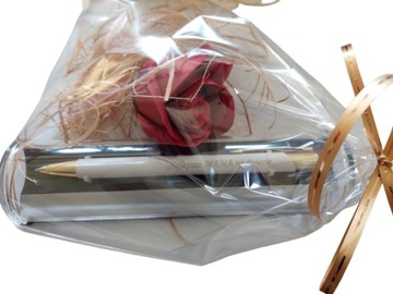 PREZENT DZIEŃ NAUCZYCIELA - DŁUGOPIS +ETUI + RÓŻA