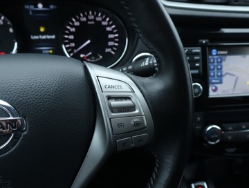 Nissan Qashqai II Crossover 1.2 DIG-T 115KM 2016 Nissan Qashqai 1.2 DIG-T, Salon Polska, zdjęcie 14