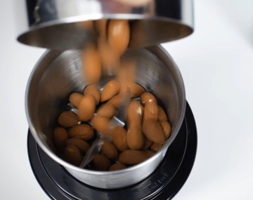 КОФЕМОЛКА ДЛЯ СЕМЯН, ОРЕХОВ, СПЕЦИЙ, ЗЛАКОВ