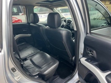 Mitsubishi Outlander II 2.0 DID DOHC 140KM 2008 Mitsubishi Outlander 4WD Xenony Skory Klimatyzacja Szyberdach Grzane Fotel, zdjęcie 6