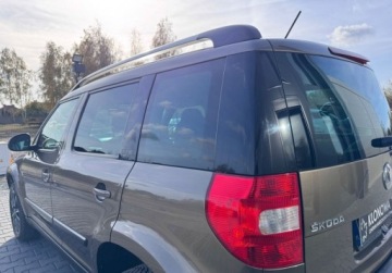 Skoda Yeti 2014 Skoda Yeti auto jak nowebogata wersjanaviklimatronikalu17 1.2 Benzyna, zdjęcie 10