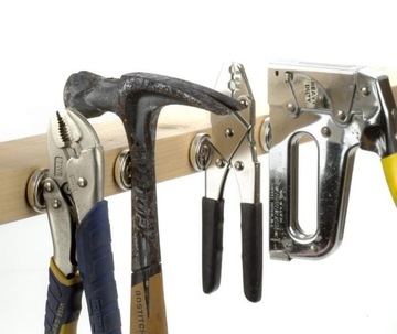 10x UCHWYT MAGNETYCZNY OBUDOWA STALOWA WKRĘT D16