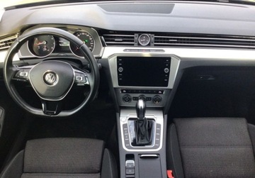 Volkswagen Passat B8 Limousine 1.8 TSI BlueMotion Technology 180KM 2017 Volkswagen Passat 1.8 TSI 180 KM DSG FVMarza aktywny tempomat LED Top 1.8, zdjęcie 1