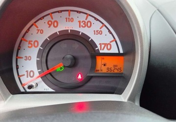 Toyota Aygo I Hatchback 5d Facelifting 1.0 VVT-i 68KM 2012 Toyota Aygo 1,0 Ben Klima Benzyna 68KM, zdjęcie 9