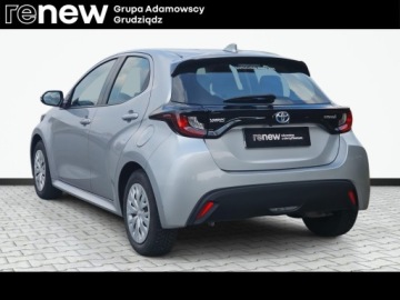 Toyota Yaris IV Hatchback 1.5 Hybrid Dynamic Force 116KM 2021 Toyota Yaris 1.5 HEV 116KM 1WŁ SalonPL VAT23 Grupa, zdjęcie 6