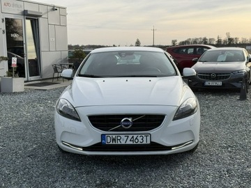 Volvo V40 II Hatchback 1.6 D2 115KM 2014 Volvo V40 1.6 D2 114KM 2014r KINETIC,Nowy rozrząd, zdjęcie 1