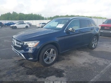 Mercedes GLC C253 2021 Mercedes-Benz GLC 2021 r. ,2,0L 300 4 MATIC 2.0 Benzyna 255KM, zdjęcie 2