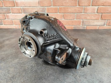 BMW E90 E91 E92 MOST TYLNY DYFER TYŁ 335D 3.5D 7561280 2.81