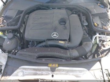 Mercedes Klasa C W205 2020 Mercedes-Benz Klasa C 2020 Mercedes-Benz C-Class C 300 Sedan 2.0 Benzyna, zdjęcie 8