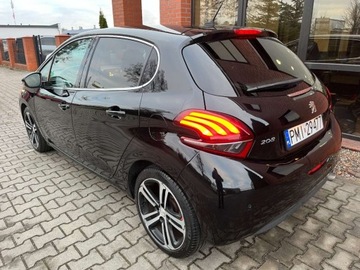 Peugeot 208 I Hatchback 5d Facelifting 1.2 PureTech 110KM 2017 Peugeot 208 1.2 benzyna 110 KM GT - LINE zarej w PL zadbany zamiana, zdjęcie 5