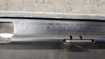 3G0854940D LIŠTA DVEŘE PRAVÝ PŘEDNÍ VW PASSAT B8