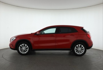 Mercedes GLA I Off-roader 1.6 180 122KM 2016 Mercedes GLA GLA 180, Salon Polska, Xenon, zdjęcie 2