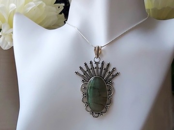 Wisior _ Labradoryt _ Indie _ handmade _ 21