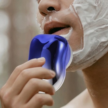 Портативная водонепроницаемая электробритва.