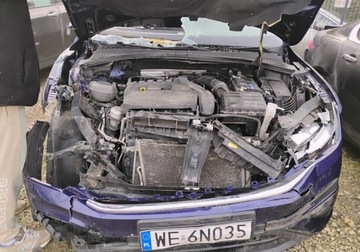 Volkswagen Tiguan II SUV Facelifting 1.5 TSI 150KM 2022 Volkswagen Tiguan 2022r, 1.5 Benzyna. AUT. Uszkodzony.Poobijany. Jezdzi. V, zdjęcie 5
