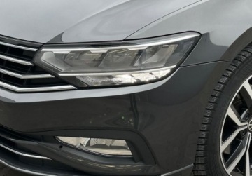 Volkswagen Passat B8 Limousine Facelifting 2.0 TSI 190KM 2021 Volkswagen Passat Business Pakiety, ACC, Ladowarka indukcyjna, GPS, ergoC, zdjęcie 35
