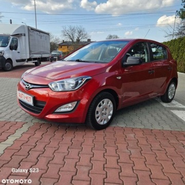 Hyundai i20 I Hatchback 5d Facelifting 1.2 DOHC 85KM 2012 Hyundai i20 Hyundai i20 1.2 Trend 1.2 Benzyna 86KM, zdjęcie 1