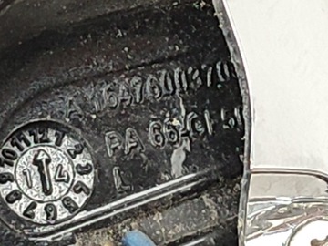 KLIKA DVEŘE LEVÝ PŘEDNÍ ČERNÁ CHRÓM KEYLESS MERCEDES W164 ML 2005-11