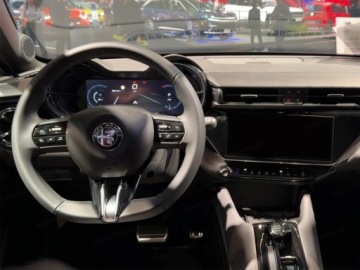 Alfa Romeo Junior SUV 1.2 Hybrid 145KM 2026 ALFA ROMEO Junior Ibrida Ti Suv 1.2 (145KM) 2026, zdjęcie 6