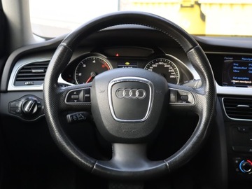 Audi A4 B8 Avant 2.0 TDI 143KM 2011 Audi A4 2.0 TDI, Automat, Navi, Xenon, Bi-Xenon, zdjęcie 15