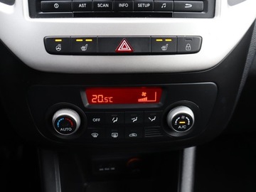 Kia Venga Mikrovan Facelifting 1.6 DOHC 124KM 2015 Kia Venga 1.6 CVVT, Automat, Klima, Klimatronic, zdjęcie 11