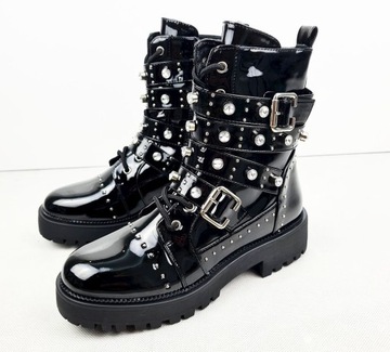 CZARNE LAKIEROWANE BOTKI BUTY Z ĆWIEKAMI 40