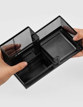 Настольный органайзер из элегантной металлической сетки.