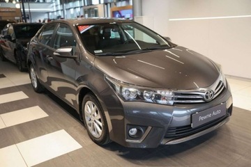 Toyota Corolla X Sedan Facelifting 1.6 Valvematic 132KM 2014 Toyota Corolla 1.6 Premium 1.6 Benzyna 132KM, zdjęcie 2