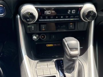 Toyota RAV4 V SUV 2.5 Hybrid Dynamic Force 218KM 2022 Toyota RAV4 2.5 Hybrid Selection 4x2 V (2018-) 2.5, zdjęcie 16