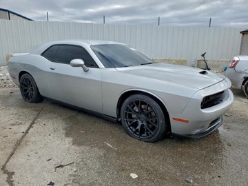 Dodge Challenger III 2021 Dodge Challenger RT 2021 5.7L 5.7 Benzyna 375KM, zdjęcie 4