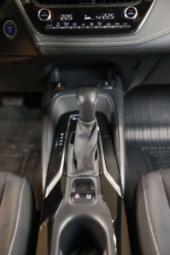 Toyota Corolla XII TS Kombi 2.0 Hybrid Dynamic Force 184KM 2020 Toyota Corolla 2.0 Hybrid Comfort 2.0 Hybryda 184KM, zdjęcie 18