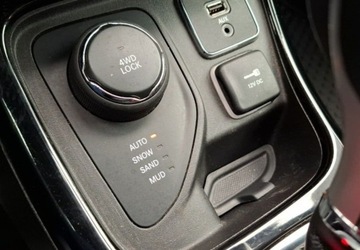 Jeep Compass II SUV 1.4 Multiair 170KM 2018 Jeep Compass 1.4 TMair Limited 4WD SS aut 1.4 Benzyna 170KM, zdjęcie 26