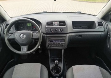 Skoda Fabia II Hatchback Facelifting 1.2 HTP 60KM 2014 Skoda Fabia Zarejestrowany - ubezpieczony - benzyna - 1,2 - 60 KM 1.2 60KM, zdjęcie 20