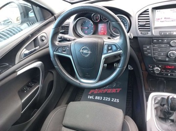 Opel Insignia I Sports Tourer 2.0 CDTI ECOTEC 160KM 2011 Opel Insignia Irmscher Xenon Sports Tourer Grzane fotele 2.0 Diesel 160KM, zdjęcie 16