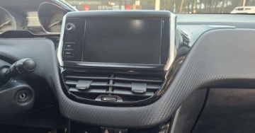 Peugeot 2008 I SUV 1.6 e-HDi 115KM 2014 Peugeot 2008 1.6 diesel Nawigacja, skora , wzmocnione napedy 1.6 Diesel, zdjęcie 19