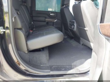  GMC Sierra 2023r., 4x4, 6.6L 6.6 Diesel 445KM, zdjęcie 8