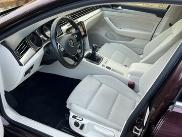 Volkswagen Passat B8 Variant 1.6 TDI BlueMotion SCR 120KM 2016 Volkswagen Passat Zarejestrowany Bogata wersja TOP, zdjęcie 10