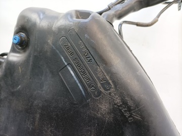 MERCEDES C 43 W205 AMG NÁDRŽ PALIVA