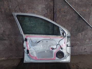 DVEŘE KOMPLETNÍ LEVÝ PŘEDNÍ OPEL ASTRA H Z167