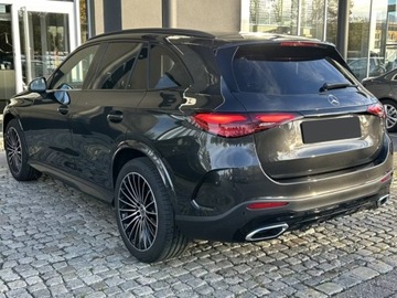 Mercedes GLC C254/X254 Coupe 2.0 300 258KM 2025 MERCEDES-BENZ GLC 300 4-Matic AMG Line 2.0 (258KM) 2025, zdjęcie 2