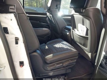 Cadillac Escalade III 2025 Cadillac Escalade esv sport platinum, 2025r., 4x4, 6.2L 6.2 Benzyna 420KM, zdjęcie 7