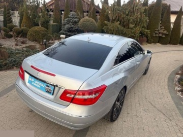 Mercedes Klasa E W212 Coupe 250 CGI BlueEFFICIENCY 204KM 2010 Mercedes E250 CGI BlueEFFICIENCY Automatik Avantgarde 204KM 2010r Zamiana!, zdjęcie 3