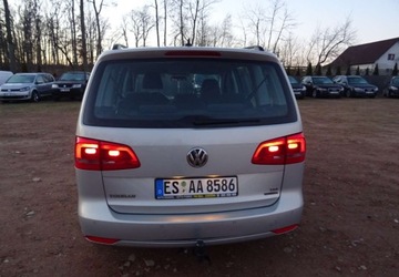 Volkswagen Touran II 2011 Volkswagen Touran 1.6tdi,7 osob,klima,dwa kluczyki,oplacony gotowy do reje, zdjęcie 7