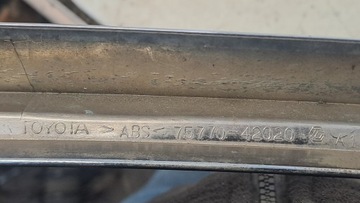 LIŠTA KAPOTY 7577042020 TOYOTA RAV4