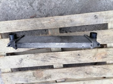 CHLADIČ INTERCOOLER TRAFIC VIVARO 1.9 DCI