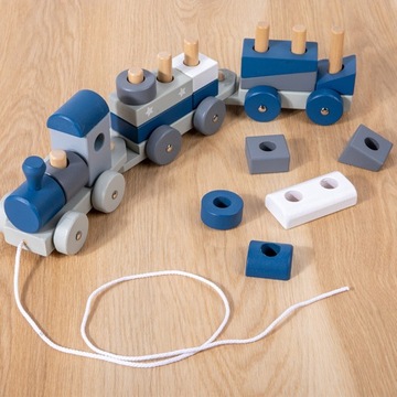 Большой деревянный пазл-поезд со звездными блоками