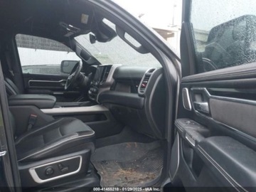  RAM 1500 2022r., Laramie, od ubezpieczalni 5.7 Benzyna 395KM, zdjęcie 8